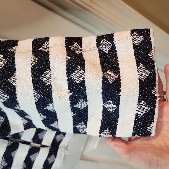 CJ BANKS SIZE 2x heavy blazer style jacket. Beautiful striped, textured fabric. - Picture 5 of 13